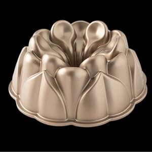 Nordic Ware Elegant Gold Magnolia Bundt Pan